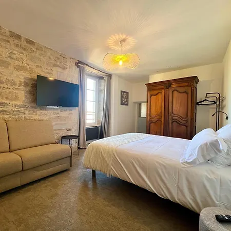 Chateau D'aynac מלון דירות Aynac